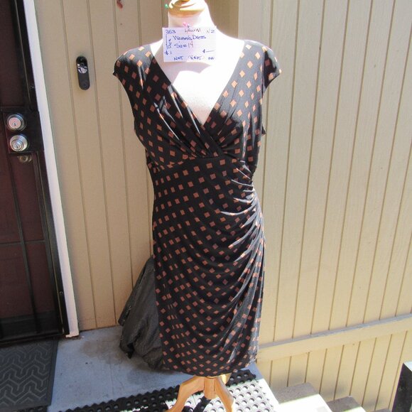 #353  NEW WOMEN'S PRINT DRESS BY LAUREN  (SIZE 14) - Picture 1 of 3